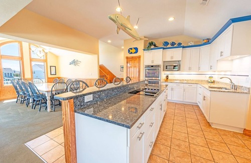 Buck Island House | Free pool heat, hot tub, elevator, chefs kitchen, gated community with tennis, lap pools, ocean f.