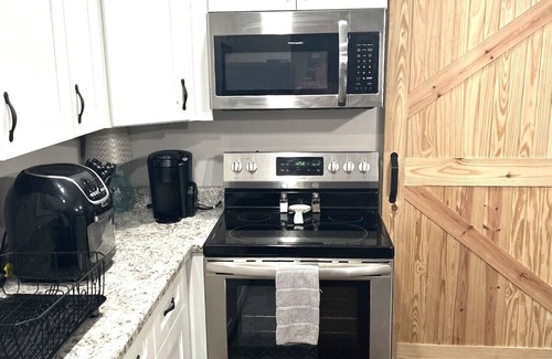 Oxford House | Free Ride to & from Ole Miss Football Games! Country Charm - Minutes to Town