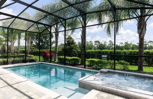 Florida Central Atlantic Coast Villa | Free Shuttle,Official Encore Water Park,XBOX,Movie,Games,Cage,Pool/Spa,Star Wars