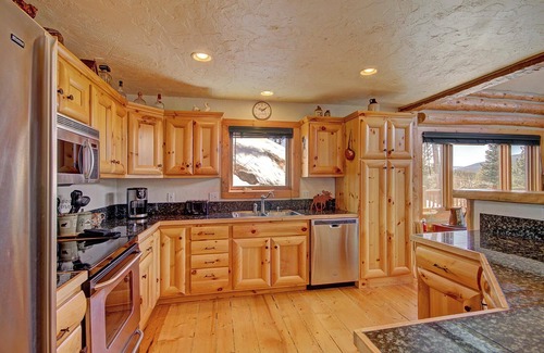 Huron Heights House | Free SkyCard Activities - Ski Area Views, Private Hot Tub - Barton Cabin