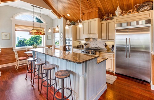 Tybee Island House | Free-standing Antebellum style home with breathtaking views, a private pool, and over 5049 sq. ft!