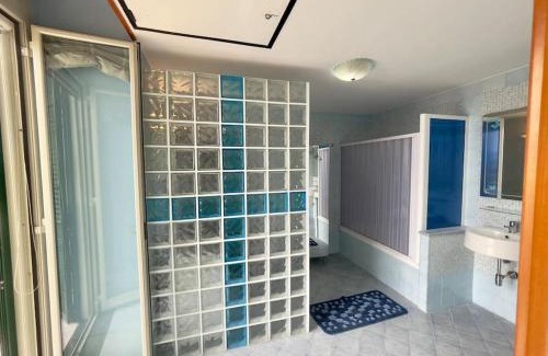 Naples Apartment | Free WI-FI- Vista mare e Vesuvio-Casa Laura