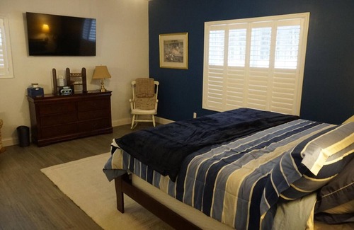 McHenry House | Freedom Haven - Newly built home offers utmost privacy and quality at every.....