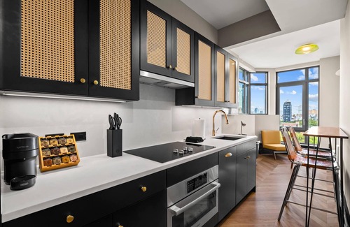 Bowery Condo | Freeman 903 by Rove | 1BR Condo w Shared Amenities