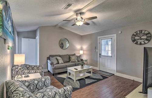 Freeport House | Freeport Home: Gas Grill, Fire Pit & Patio!