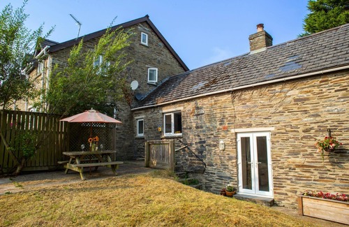 Cardigan Cottage | Freesia Cottage, Cardigan