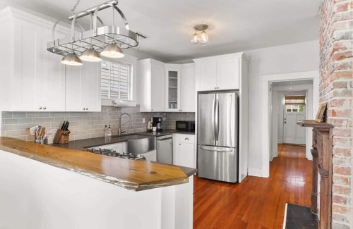 Esplanade Ridge Apartment | Freestanding, Bayou St John Luxury cottage!