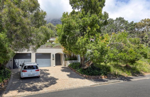 Green Point Cottage | French Country Cottage on Table Mountain