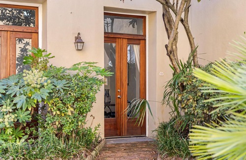 Charleston Historic District House | French Quarter Escape – Walk to City Market, Rainbow Row & More