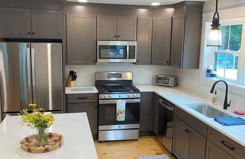 Kennebunk House | Fresh 2024 full renovation inviting up to 8 guests.