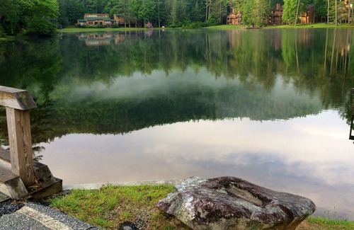 Sapphire Villa | Fresh Mountain Air, Beautiful Views, Lakes, Waterfalls. Pets Welcomed!