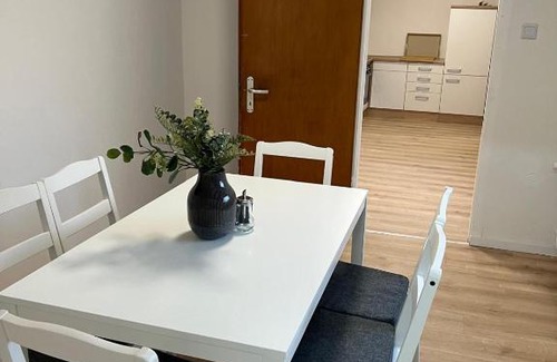 Rheine Apartment | Fresh Reno A place to feel good