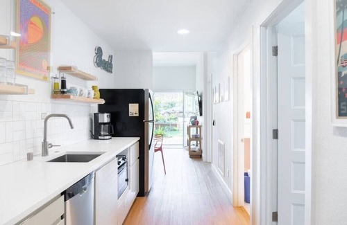 San Diego Coast Apartment | Fresh & Walkable Bright Beach Bungalow