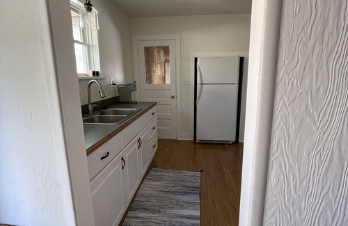 Traverse City House | Freshly Renovated Ranch Close to Town and Ready for Summer Fun!