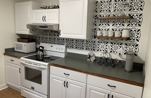 Traverse City House | Freshly Renovated Ranch Close to Town and Ready for Summer Fun!