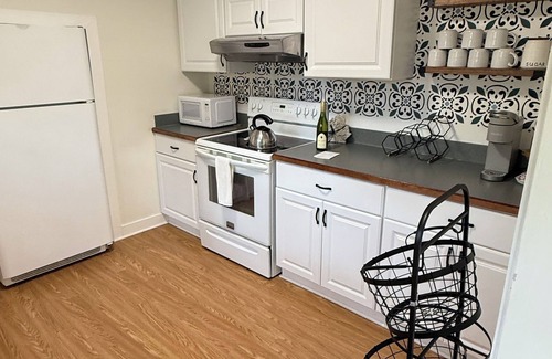 Traverse City House | Freshly Renovated Ranch Close to Town and Ready for Summer Fun!