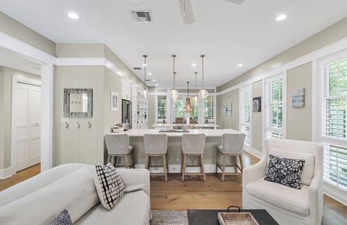 Cottage District House | Freshly Updated 4 Bedroom House- Easy Access to Tennis Courts