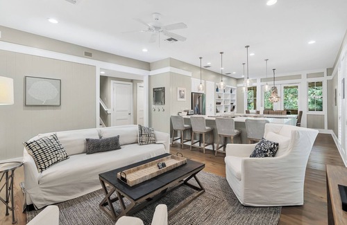 Cottage District House | Freshly Updated 4 Bedroom House- Easy Access to Tennis Courts
