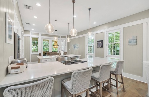 Cottage District House | Freshly Updated 4 Bedroom House- Easy Access to Tennis Courts