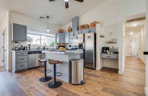 Bullhead City House | Freshwater Fun | Family Game Room & Pet Friendly
