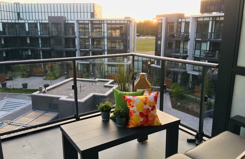 Innisfil Condo | Friday Harbour Retreat with Courtyard Pool
