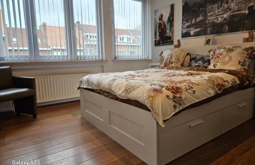 Laken Bed & Breakfast | Friend House