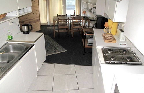 Clignancourt Apartment | Friendly 35m2 Budget-Studio Montmartre 2/4/5 sleeps