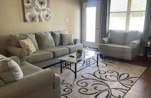 San Antonio House | Friendly family safe neighborhood. Very cozy home.