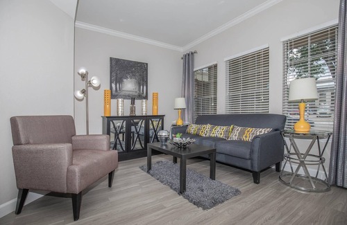 Clodine Apartment | Friendly Getaway From Home