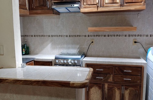Acapulco House | Friendly neighborhood townhouse nearby mall and, 12 mins. airport and ocean.