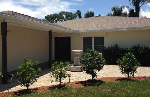 Bonita Springs House | Friendly Quiet Neighborhood, Solar Heated Pool & just 5 minutes to Bonita Beach