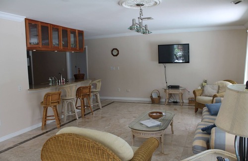Bonita Springs House | Friendly Quiet Neighborhood, Solar Heated Pool & just 5 minutes to Bonita Beach