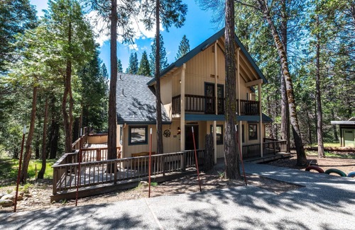 North Wawona House | Friends Lodge