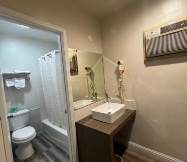 Mid City Hotel | Friendship Motor Inn