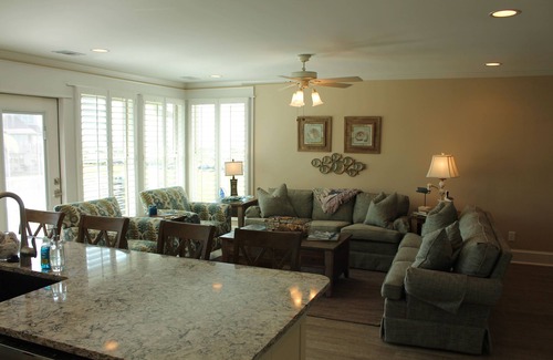 Saint Helena Island Villa | Fripp's Best Location and Just Steps Away from the Beach!