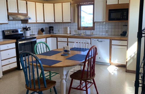 Frisco House | Frisco Beach House! Fall Surf Fishing! 10% discounts, Ramp 49 access close by!