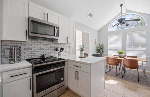 Frisco House | FRISCO-Quiet, Family Friendly; King Suite w/Garage & Yard