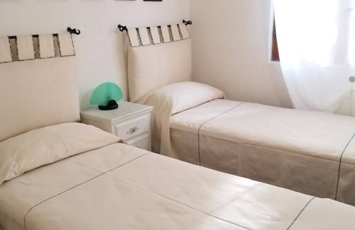 Porto Istana Bed & Breakfast | From Manu 1/2