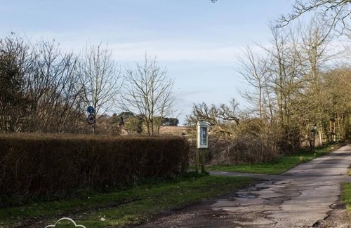 Dorchester Cottage | FROME LODGE HOUSE, pet friendly, with open fire in Dorchester