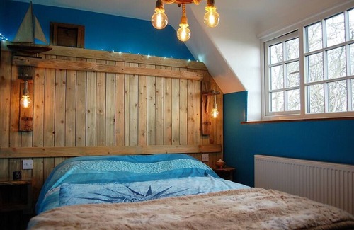 Tywyn House | Fron Newydd Period Farmhouse nr Tywyn in Snowdonia