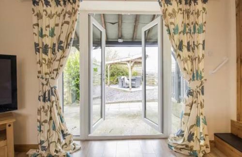 Bethania House | Frondeg Bach