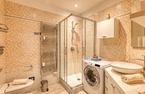 Laigueglia Apartment | Front Beach Magic Sea - 20m From The Sea - Happy Rentals