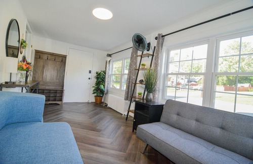 Sussex House | Front Lake House View.Sleeps up to 6.Convenient location.Unit #1. No lake access