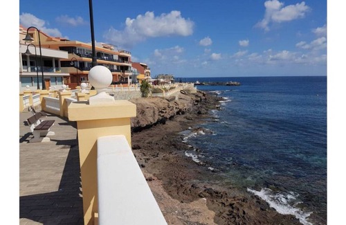 Telde Apartment | Front line apartment with direct sea views