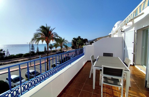La Parata Apartment | Front Line Beach Penthouse with Ocean Views, Pool and Fiber Optics
