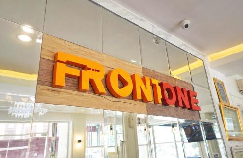 Solo City Centre Hotel | Front One Budget Hotel Slamet Riyadi Solo