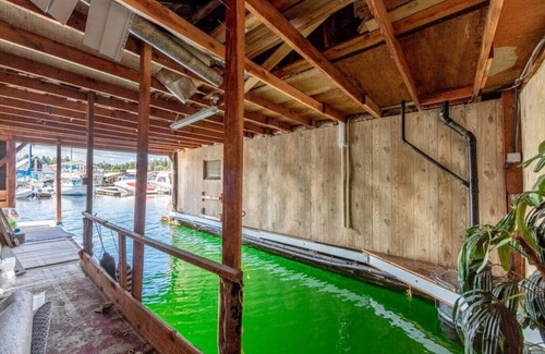 Bayview House | Front Row Seat to Lake Pend Orielle