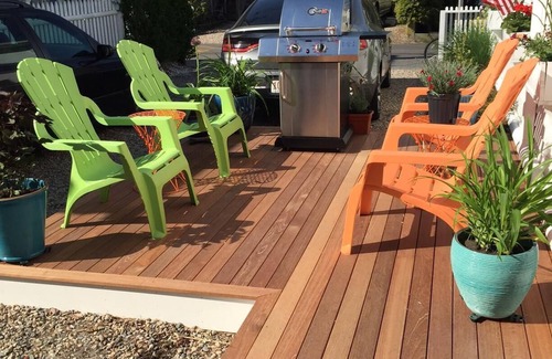 Provincetown Condo | Front Row! West End. Now 2 new bathrooms! Boatslip/Mussel Beach Gym/Sleeps 6!