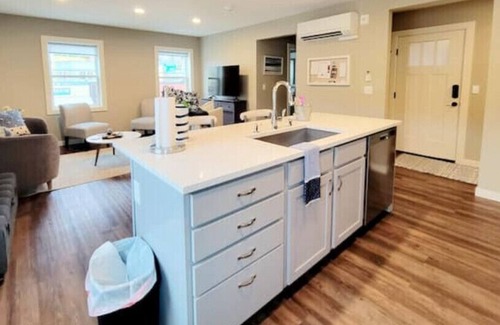 Poulsbo Apartment | Front Street Suite