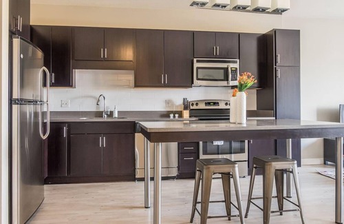 Nicollet Island Apartment | Frontdesk | 1 BR Apt near the Mississippi River